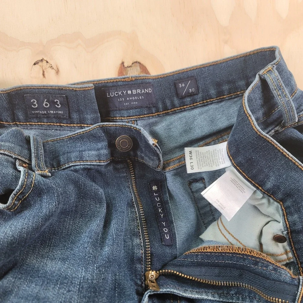 Lucky Brand Jeans Mens 38x29 Blue Excellent 363 Vintage Straight Stretch Denim‎